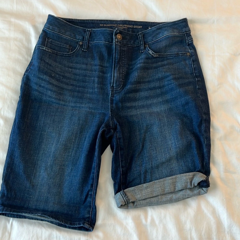 Like New Chico’s Jean Shorts, size 8